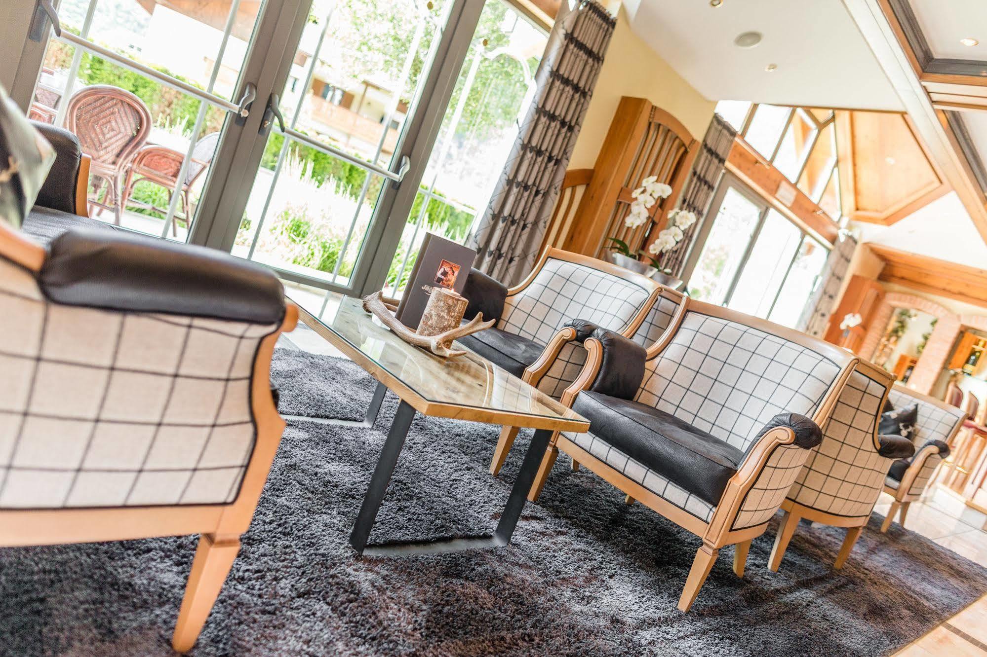 DolceVita Hotel Jagdhof Laces Eksteriør billede