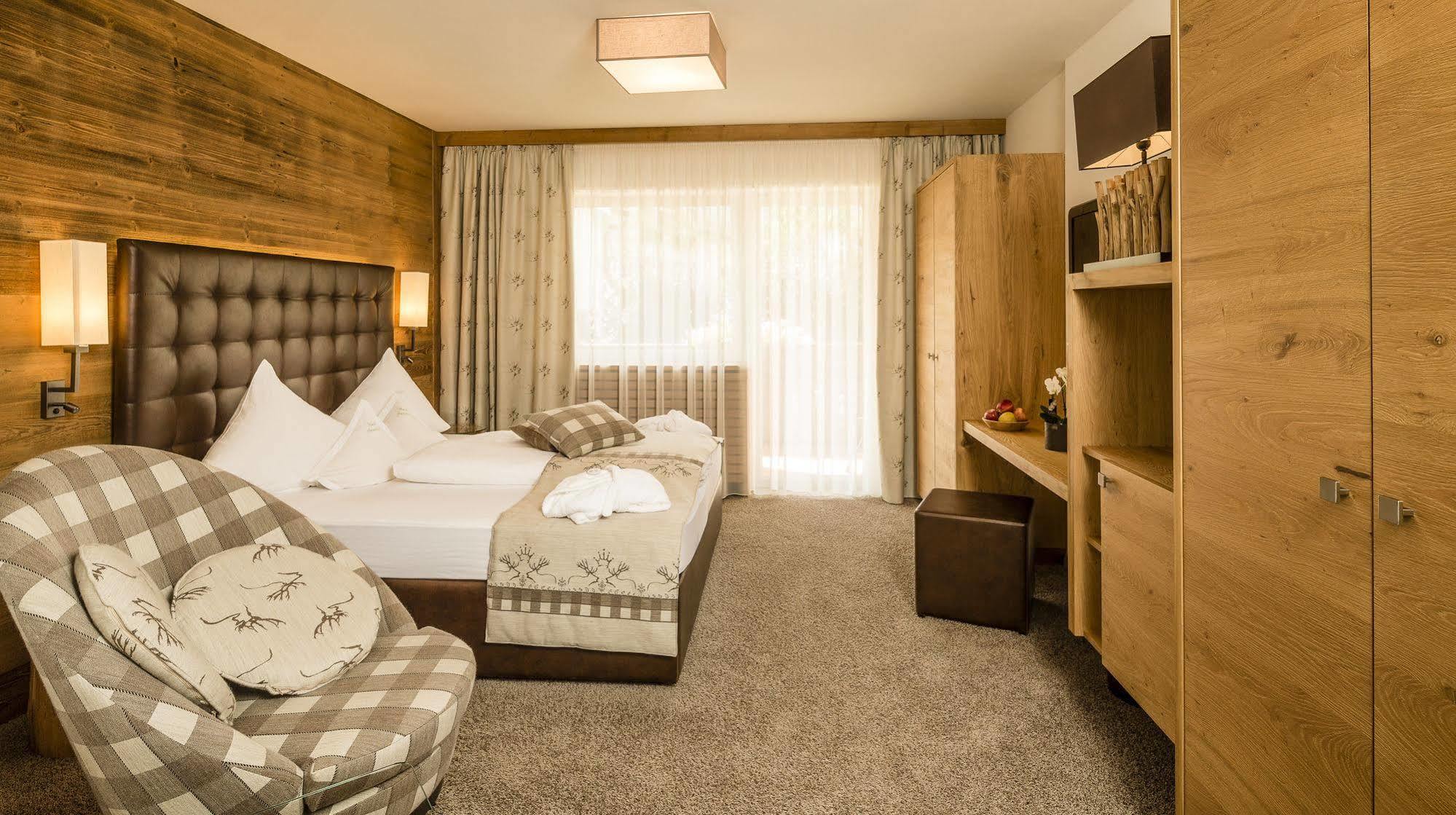 DolceVita Hotel Jagdhof Laces Eksteriør billede